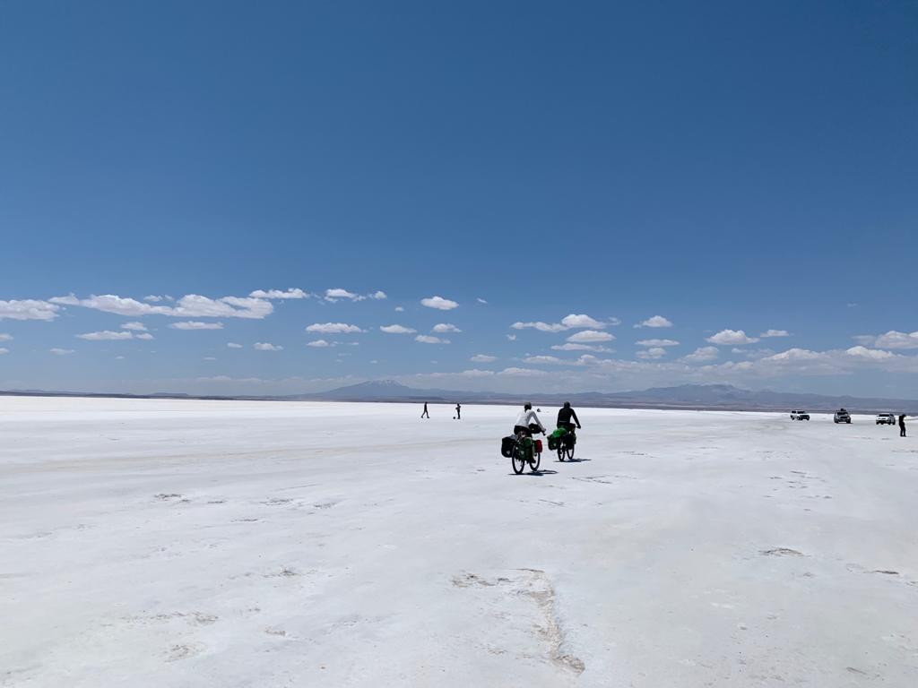 Pustynia solna Salar de Uyuni w Boliwii (zdjęcie 3)
